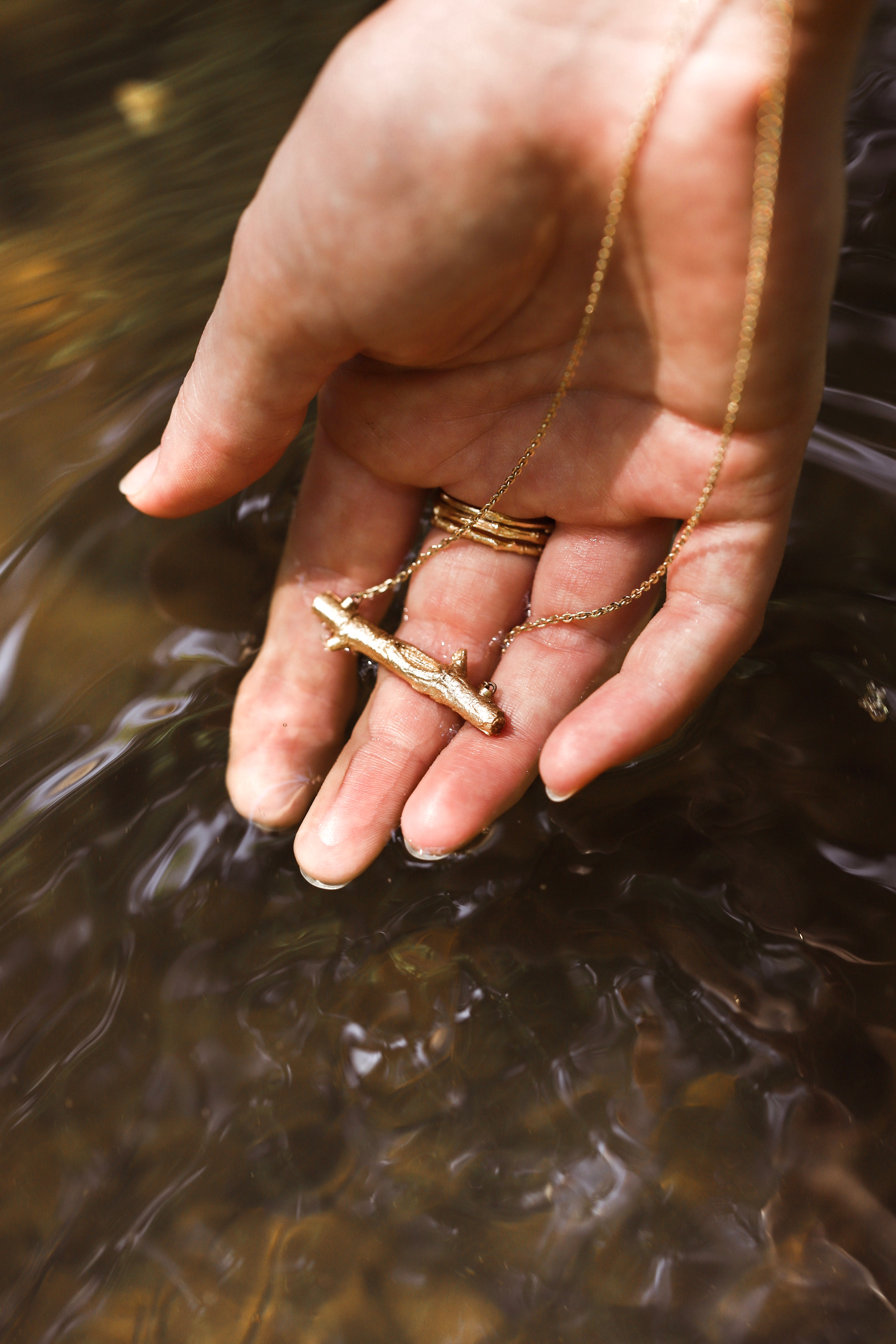 Kindling necklace 14k yellow gold model nature 9222