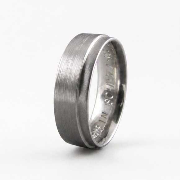 Fecher men’s Palladium 500 wedding band with brushed matte finish and polished comfort fit interior.