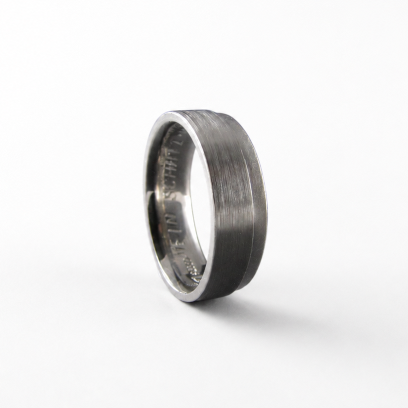 Gillespie half-round comfort fit band with brushed matte exterior and polished interior.